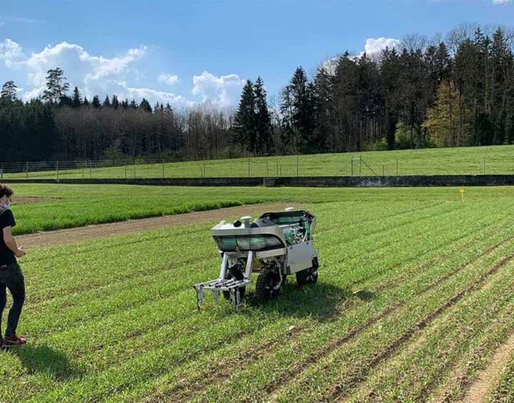 Robot with IDS camera eliminates the need for herbicides