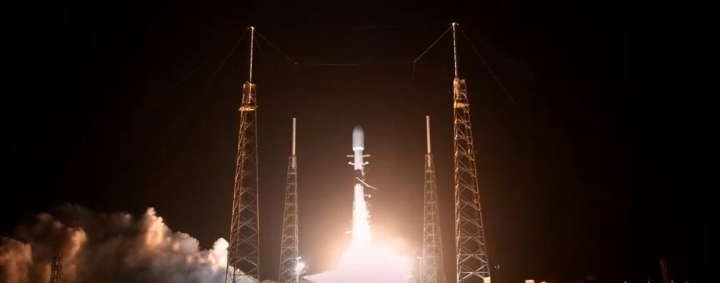 First Eurostar Neo satellite launched
