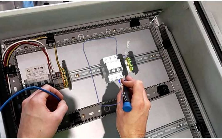 Augmented reality tech aids manufacturing productivity