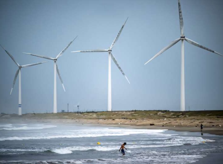 Japan to make renewables top power source by 2040