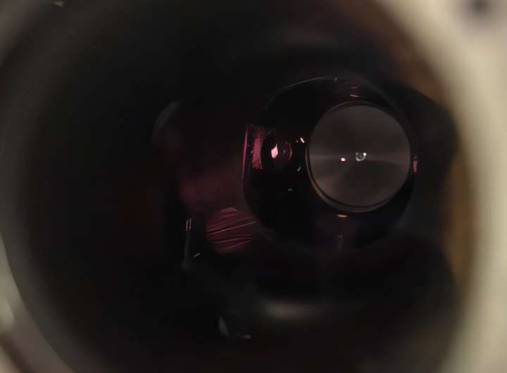 Quantum thermometer uses giant Rydberg atoms to measure temperature more accurately