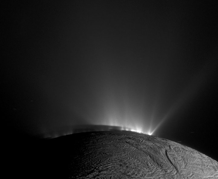 Alien Oceans May Conceal Signs of Life from Spacecraft