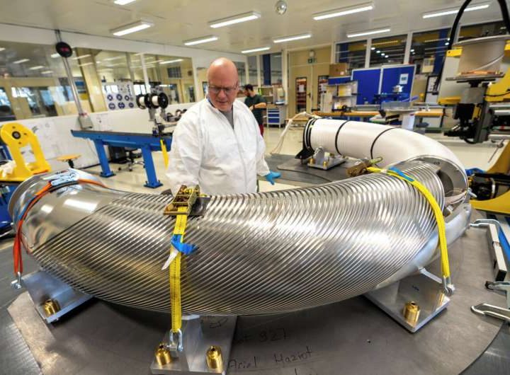CERN’s curved magnet prototype promises advancements in particle physics and medicine