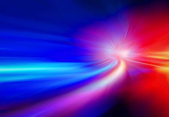 Atomic arrays enable negative refraction, bypassing metamaterial limitations