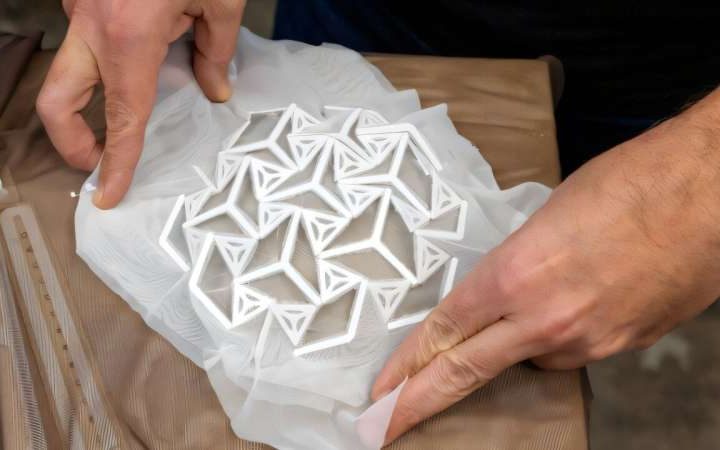 Solar solutions: Bio-inspired approach creates bespoke photovoltaics