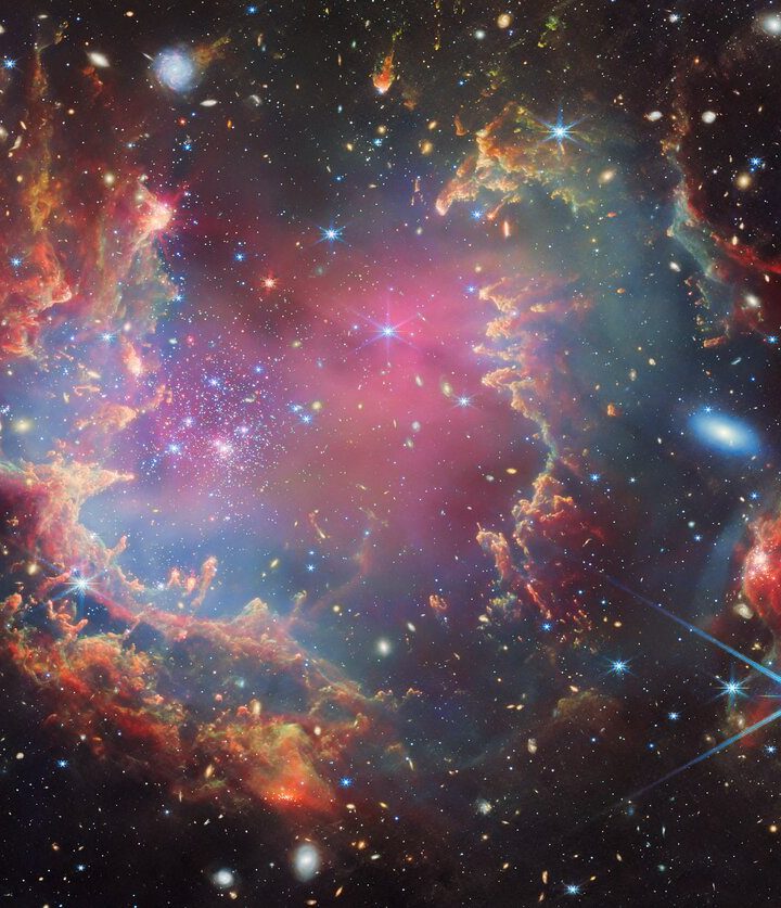 Fluffy Molecular Clouds Formed Stars in the Early Universe