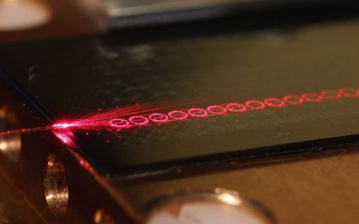 Amplifier with 10-fold bandwidth opens up for super lasers