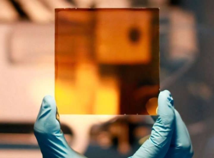 Ink engineering approach boosts efficiency and cuts cost of quantum dot-based photovoltaics