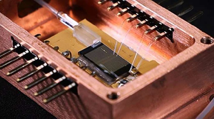 Affordable laser could be mass-produced for use in self-driving cars and fiber optics