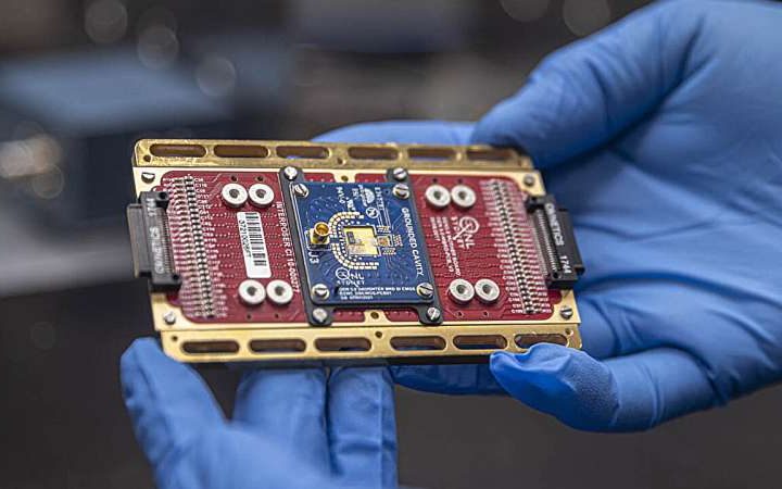 Control of spin qubits at near absolute zero provides path forward for scalable quantum computing