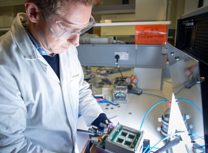 Nanodomains hold the key to next-generation solar cells, researchers find