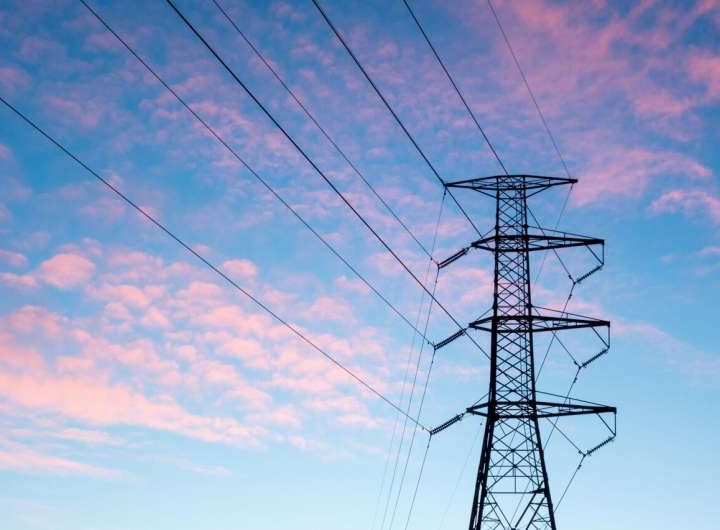 AI could snuff out wildfires one power line at a time