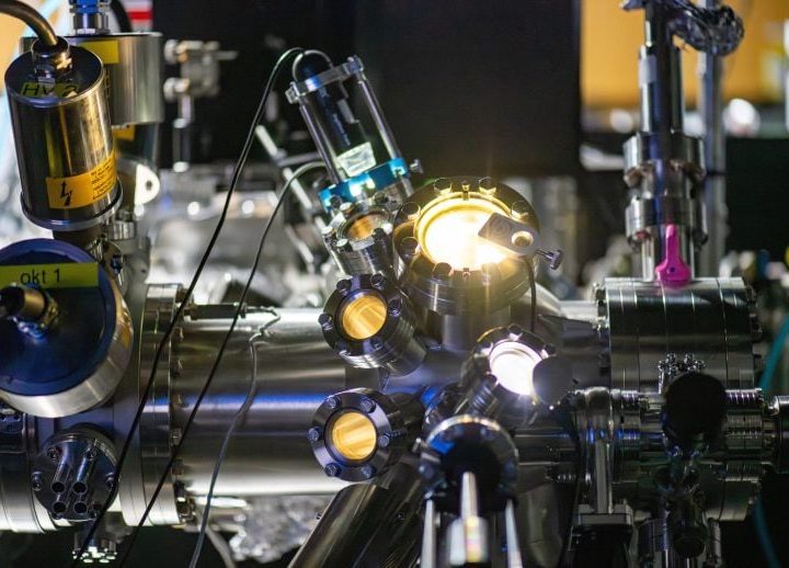 In a World-First, Scientists Directly Observe Elusive “Dark Excitons”