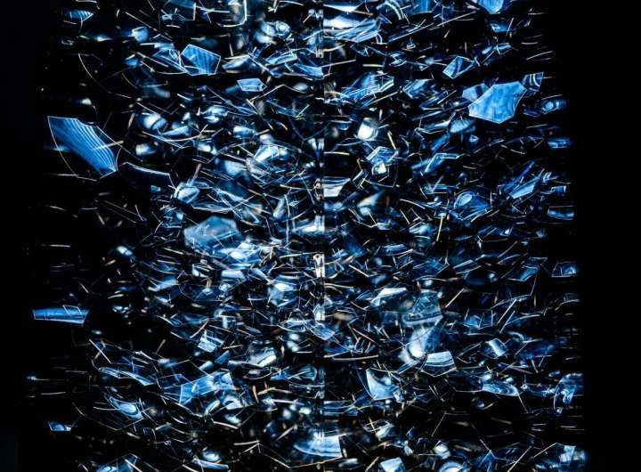 New universal law predicts how most objects shatter, from dropped bottles to exploding bubbles