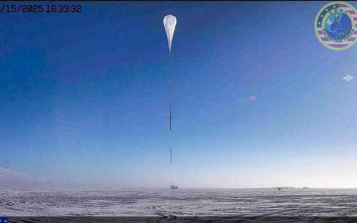 Football-field-sized balloon takes flight over Antarctica in quest for dark matter answers