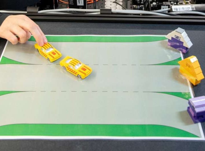 Collaboration of elementary particles: How teamwork among photon pairs overcomes quantum errors