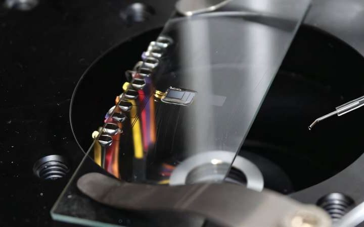 Miniature laser technology could bring lab testing into your home