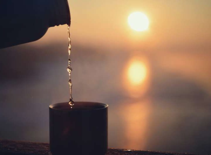 Solar-powered device disinfects drinking water in under an hour